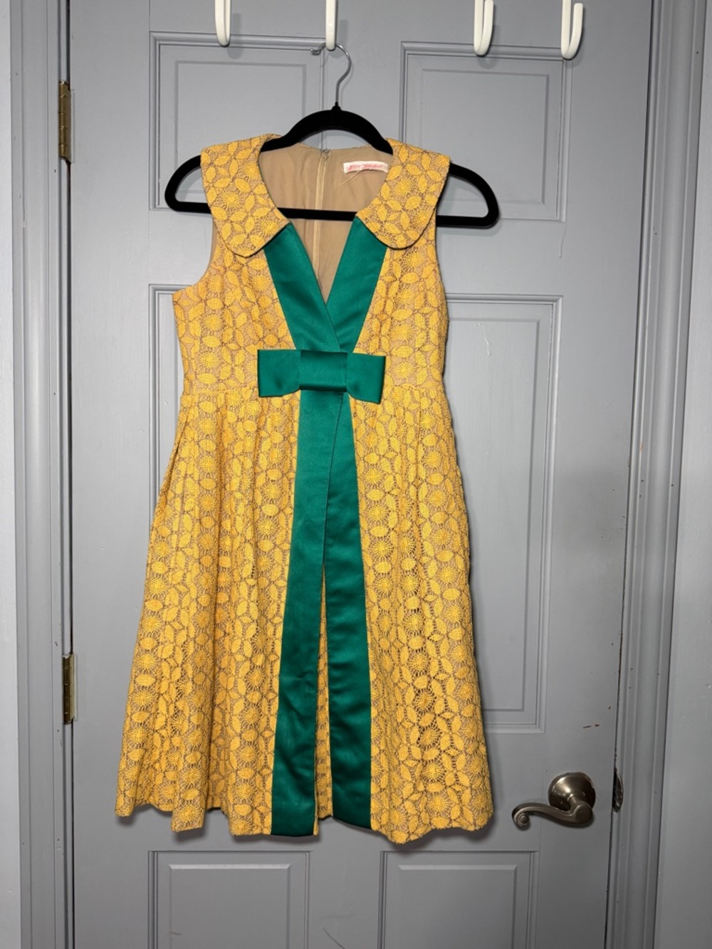 Betsey Johnson Y2K Lace Bow Dress Mod Peter Pan Collar Mini S